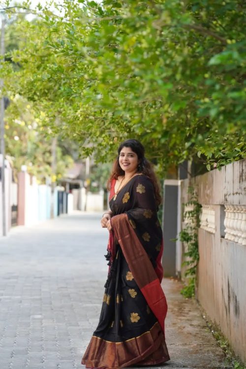 Hibiscus Mul Mul Cotton Saree