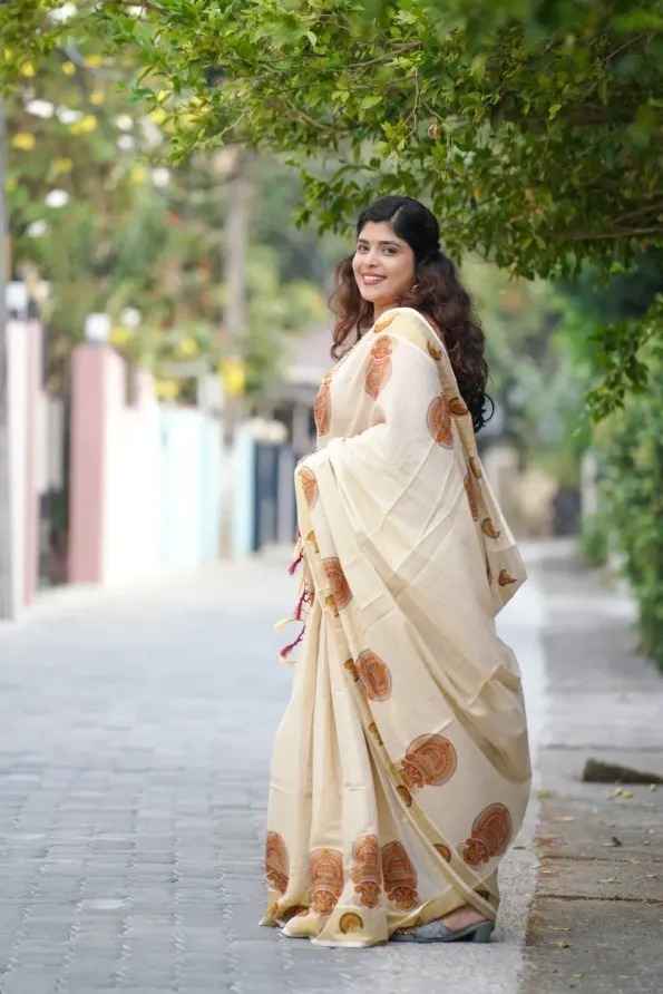 Keli Premium Kerala Saree - Image 2