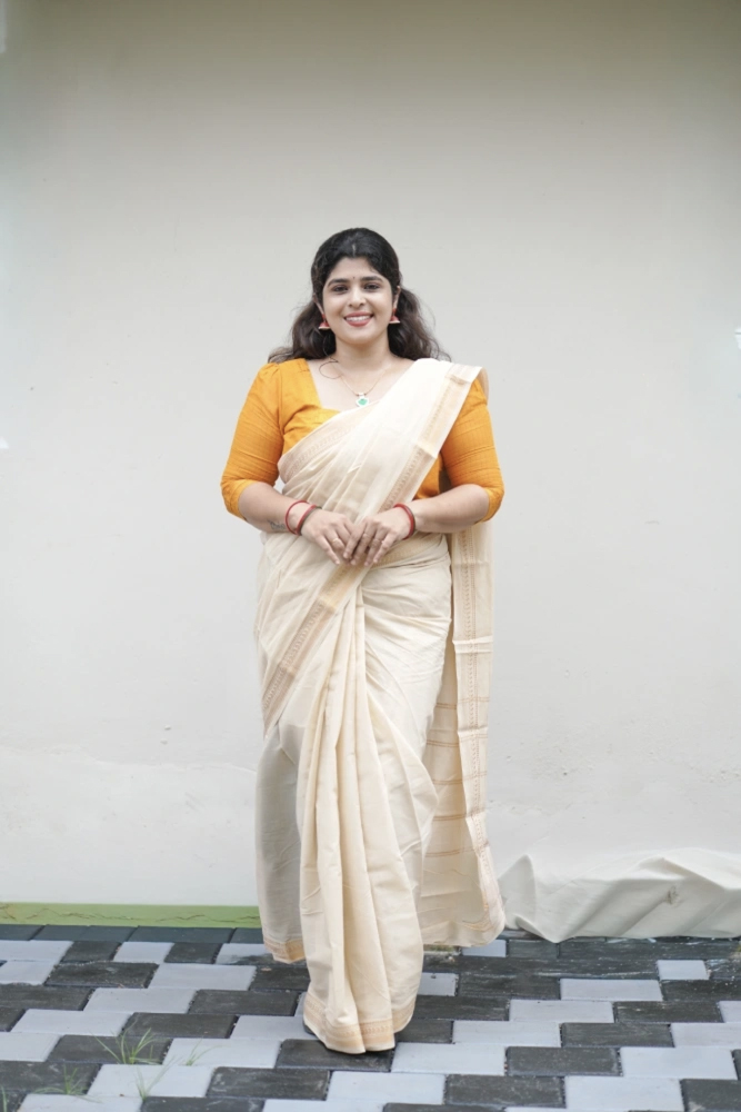 Kalki Beige Madurai Sungudi - Image 2
