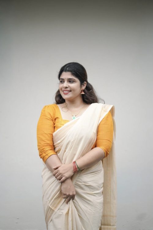 Kalki Beige Madurai Sungudi