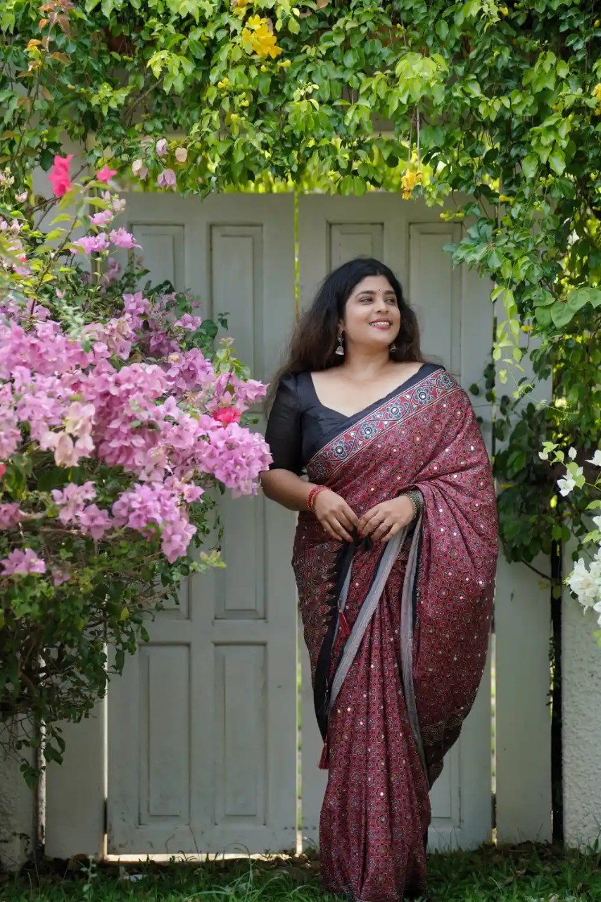 Royal Ajrak Saree - Image 2