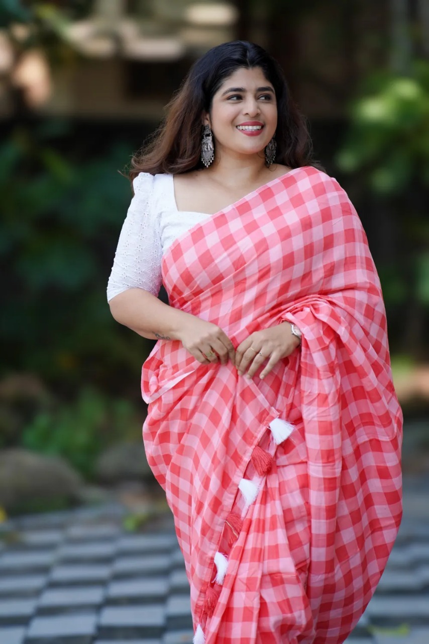 Cherry Linen By Cotton Saree - Image 3