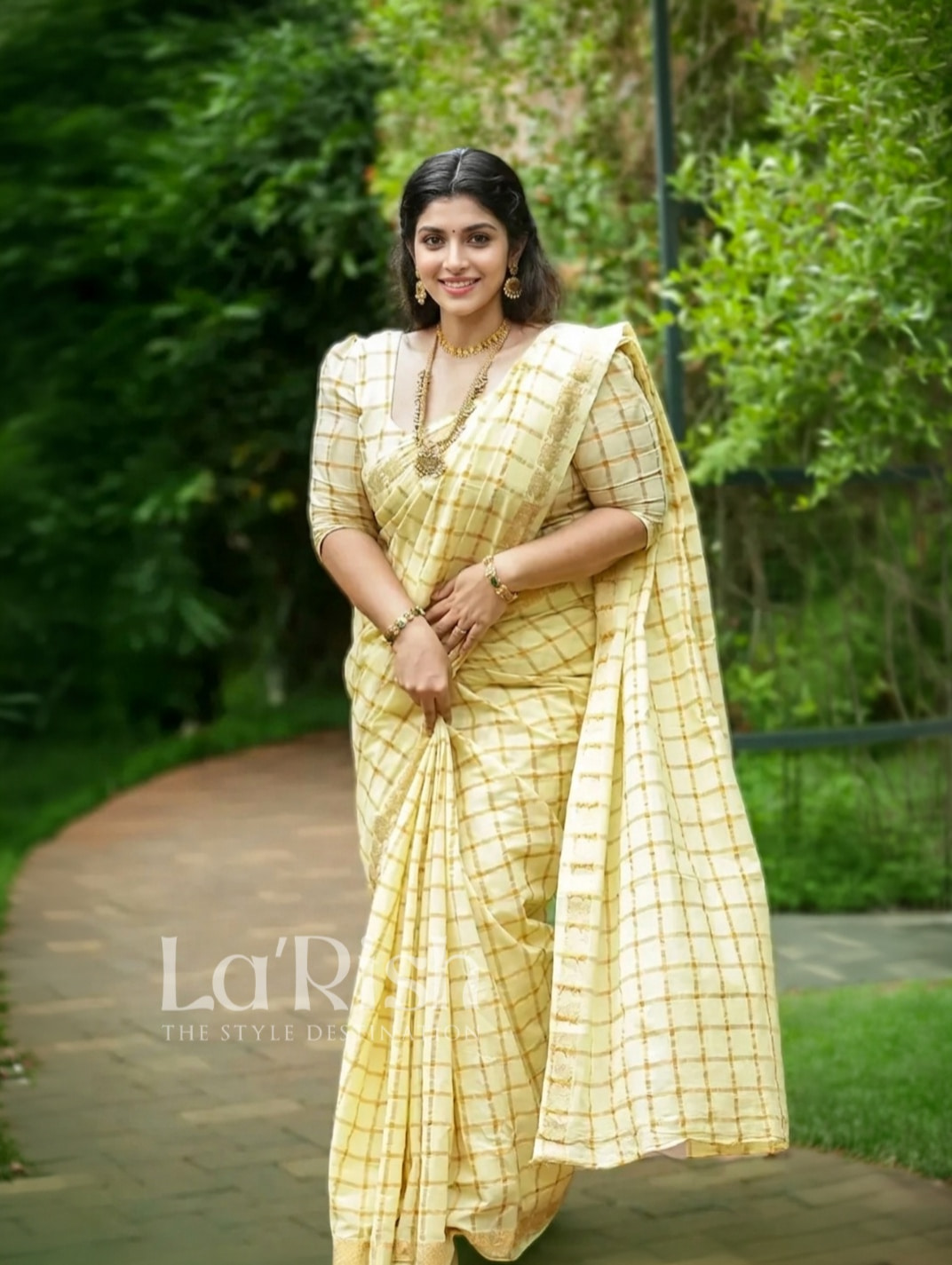 Pavithrakattam Off White Pure Madurai Sungudi Saree