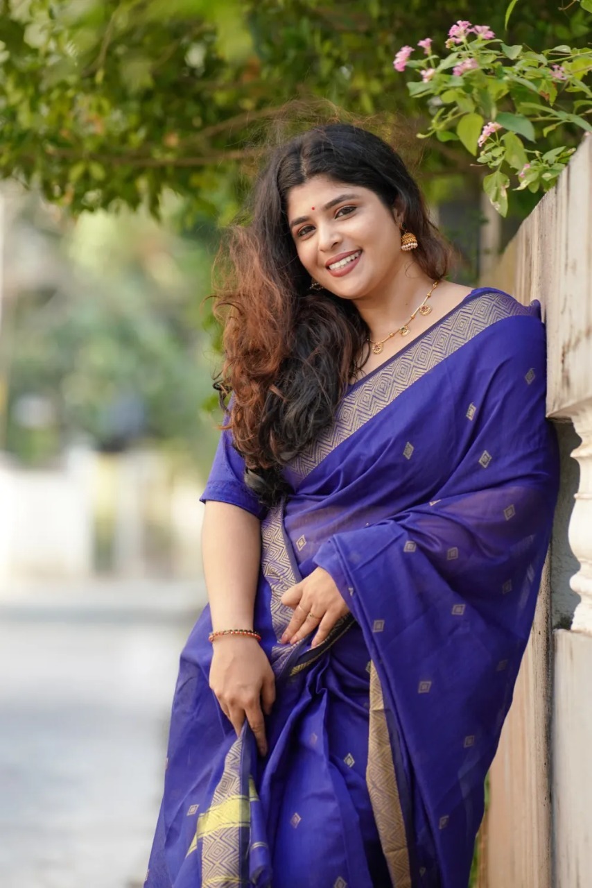 Thaara Maheswari Silk Saree - Image 4
