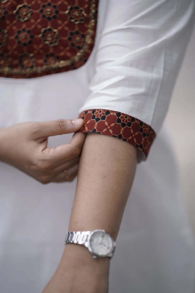 Ajrak Kurta - Image 2