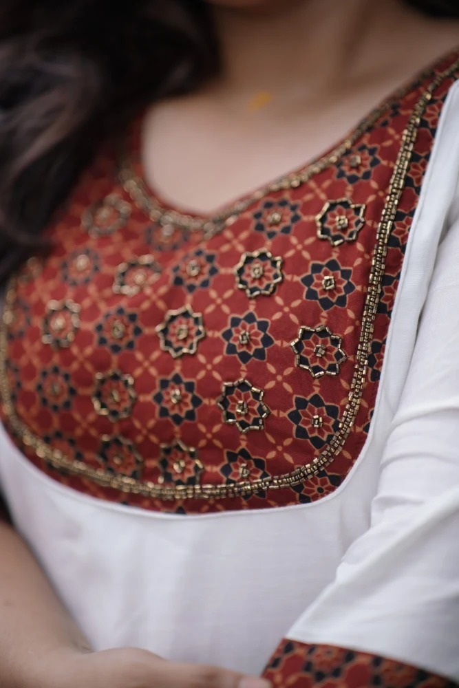 Ajrak Kurta - Image 4
