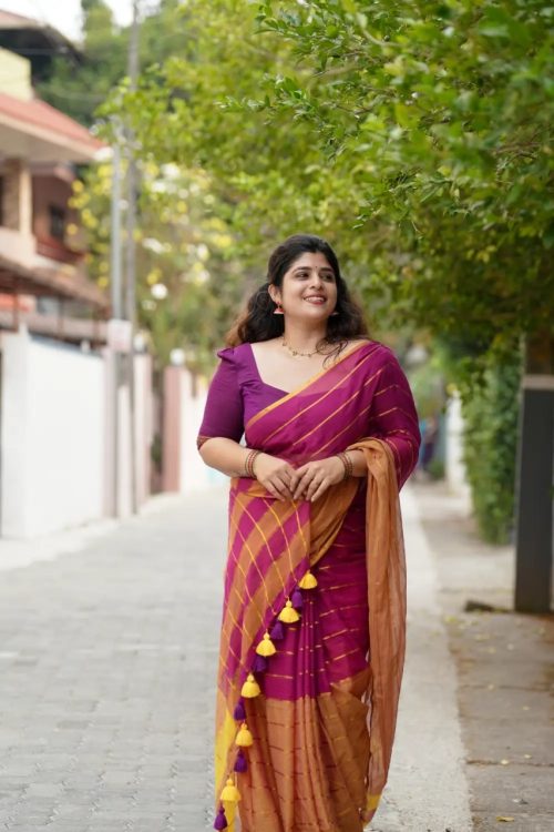 Mizhi Mul Mul Cotton Saree